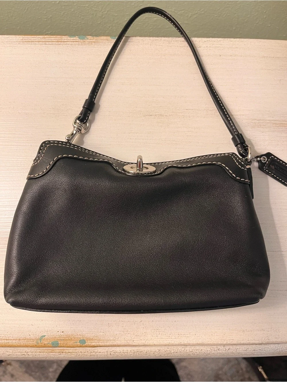 Coach Black Leather Turnlock Wristlet Y2K